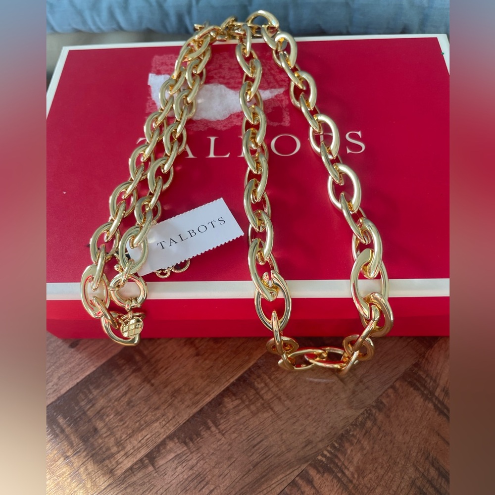 Talbots gold necklace
